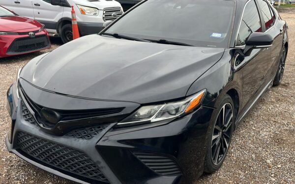 2018 Toyota Camry SE