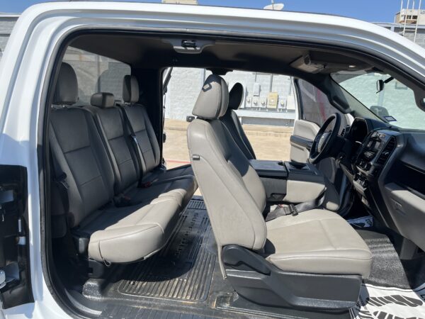 2022 Ford F250 super duty XL 4 x 4 crew cab - Image 5