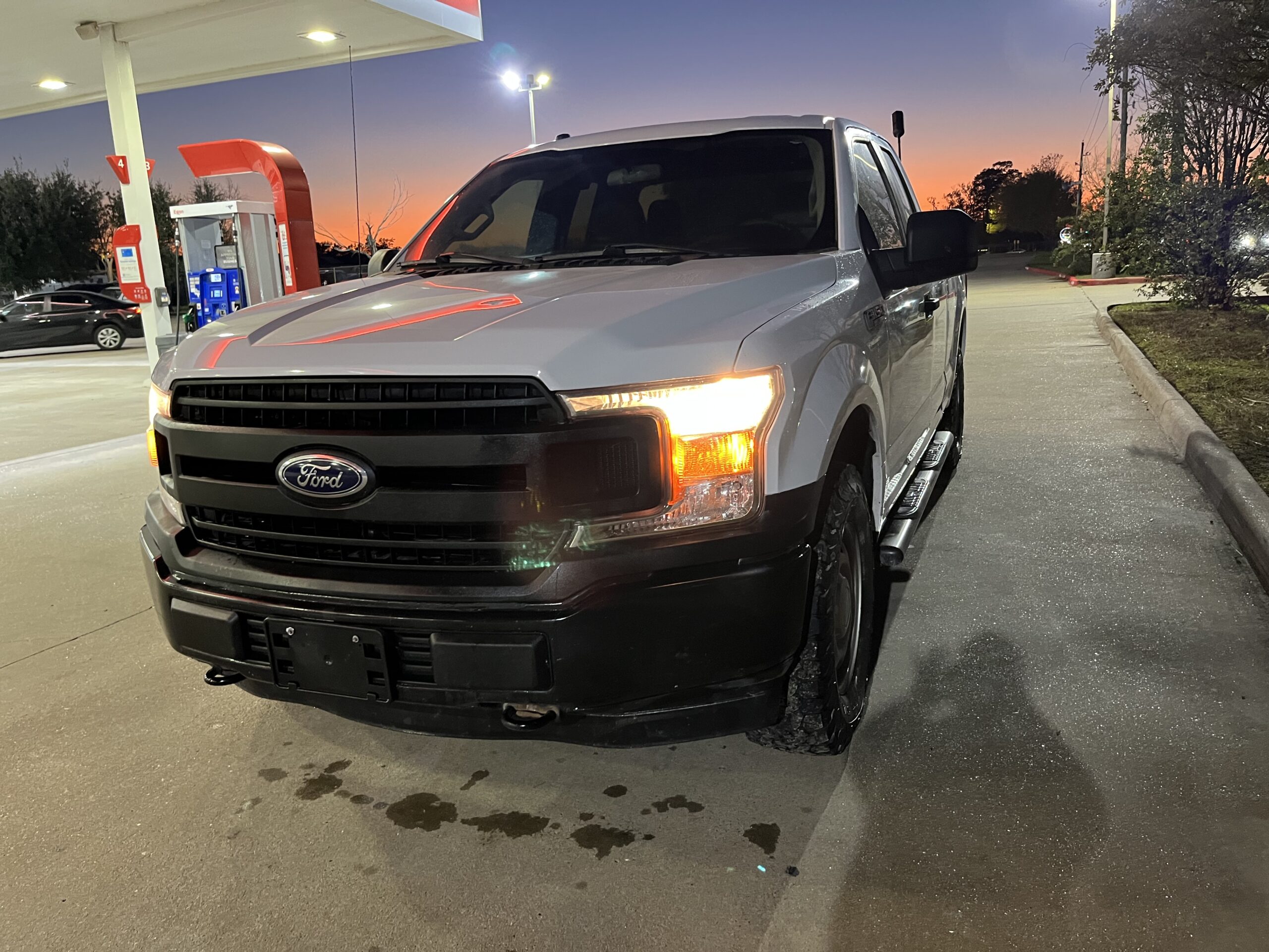 2018 F150 XL 4X4 5.0 V8 122K miles - Image 3