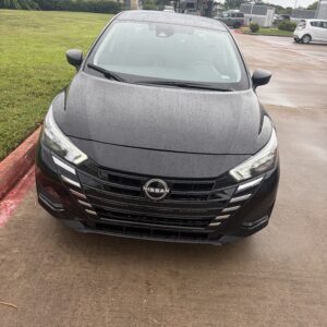 2025 Nissan versa S 37,350 miles